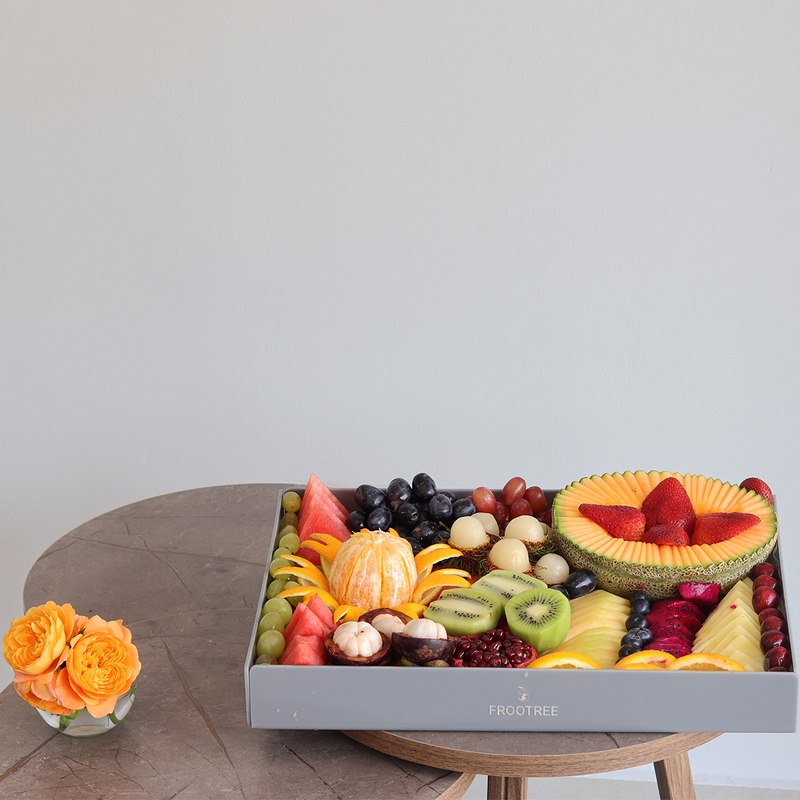 Edible Elegance Fruits Tray - Image 3