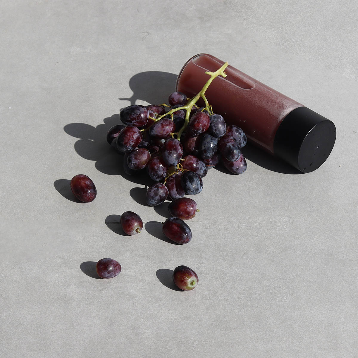 Black Grapes Cold Press Juice - Image 3