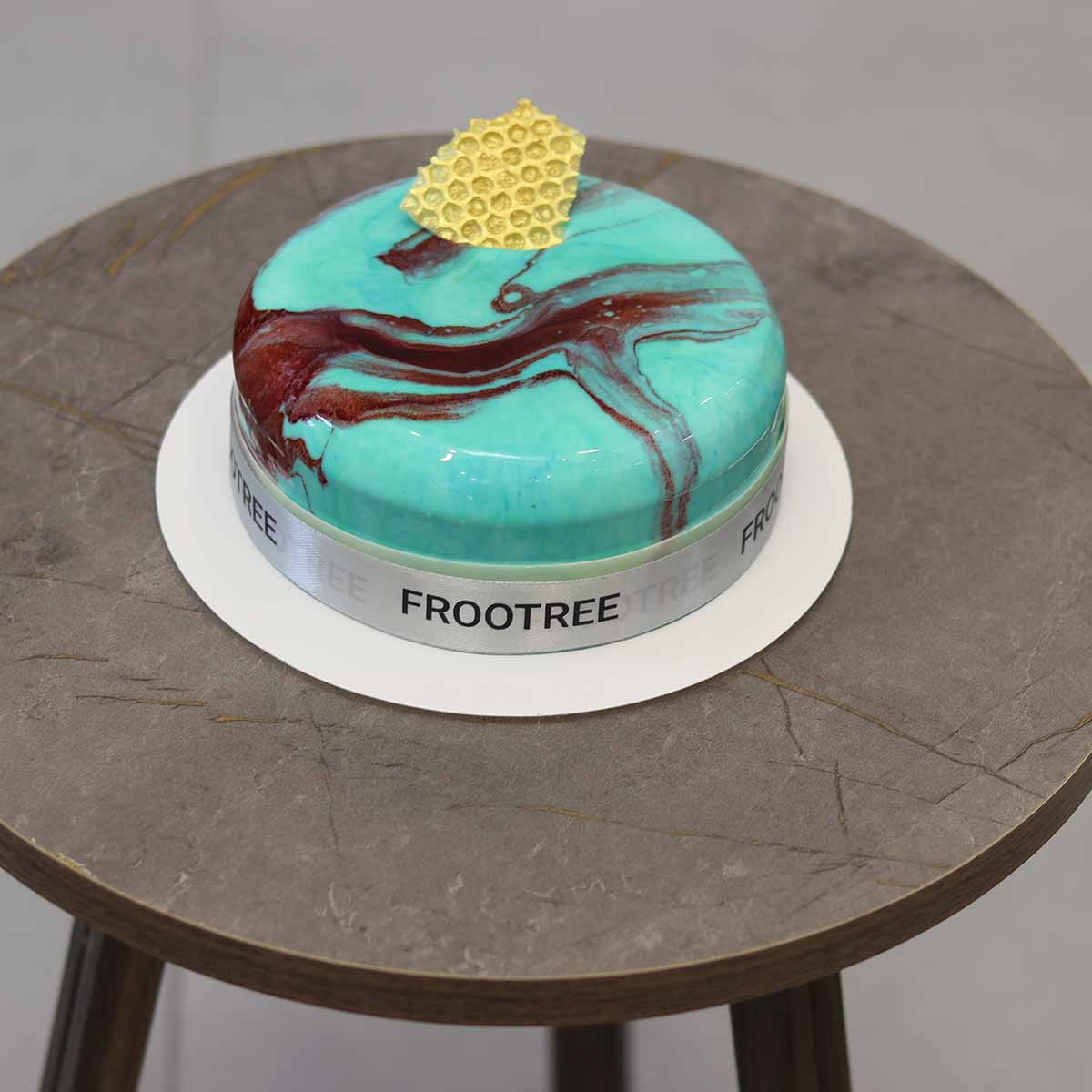 White Chocolate Glaze cake