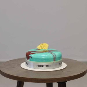 White Chocolate Glaze cake