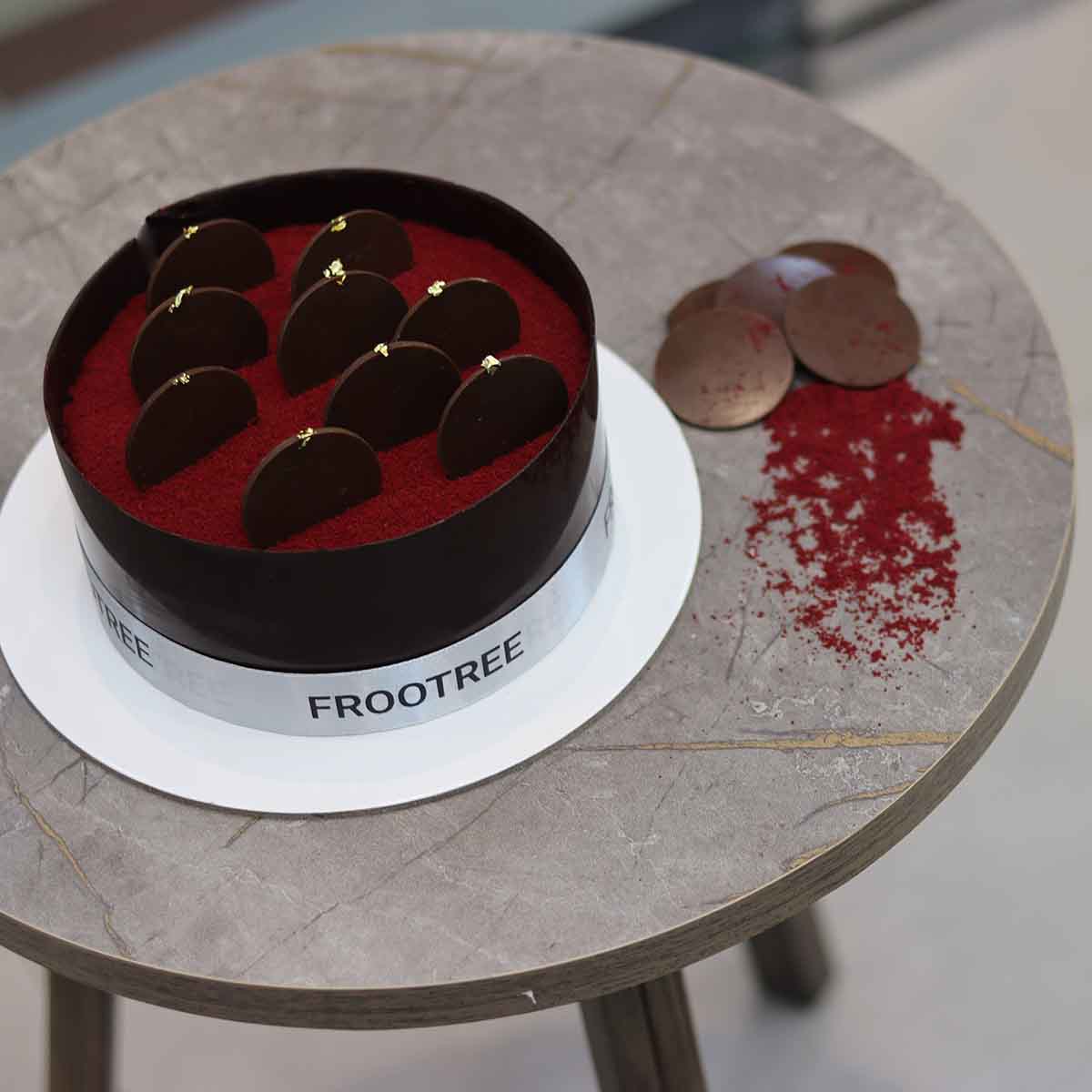 Red Chocolate cake - Image 3