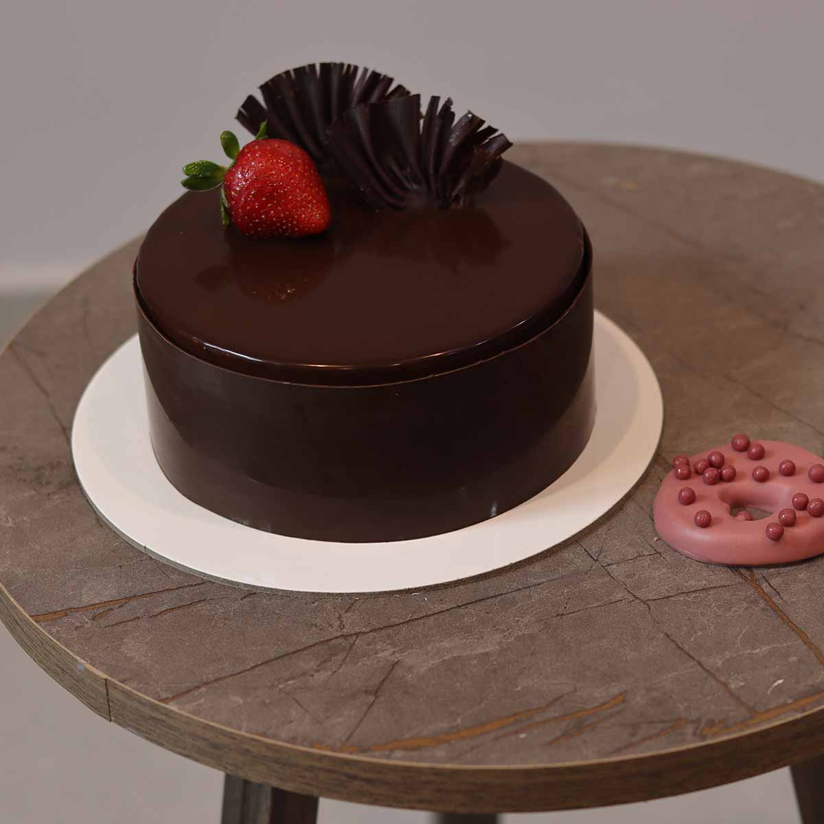 Chocolate Berry Cake - Image 3