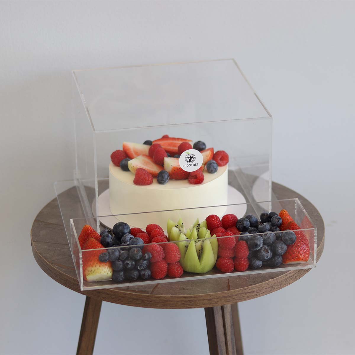 Berries Cake And Berries Box - Image 2
