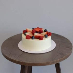 Berry Topped Cake