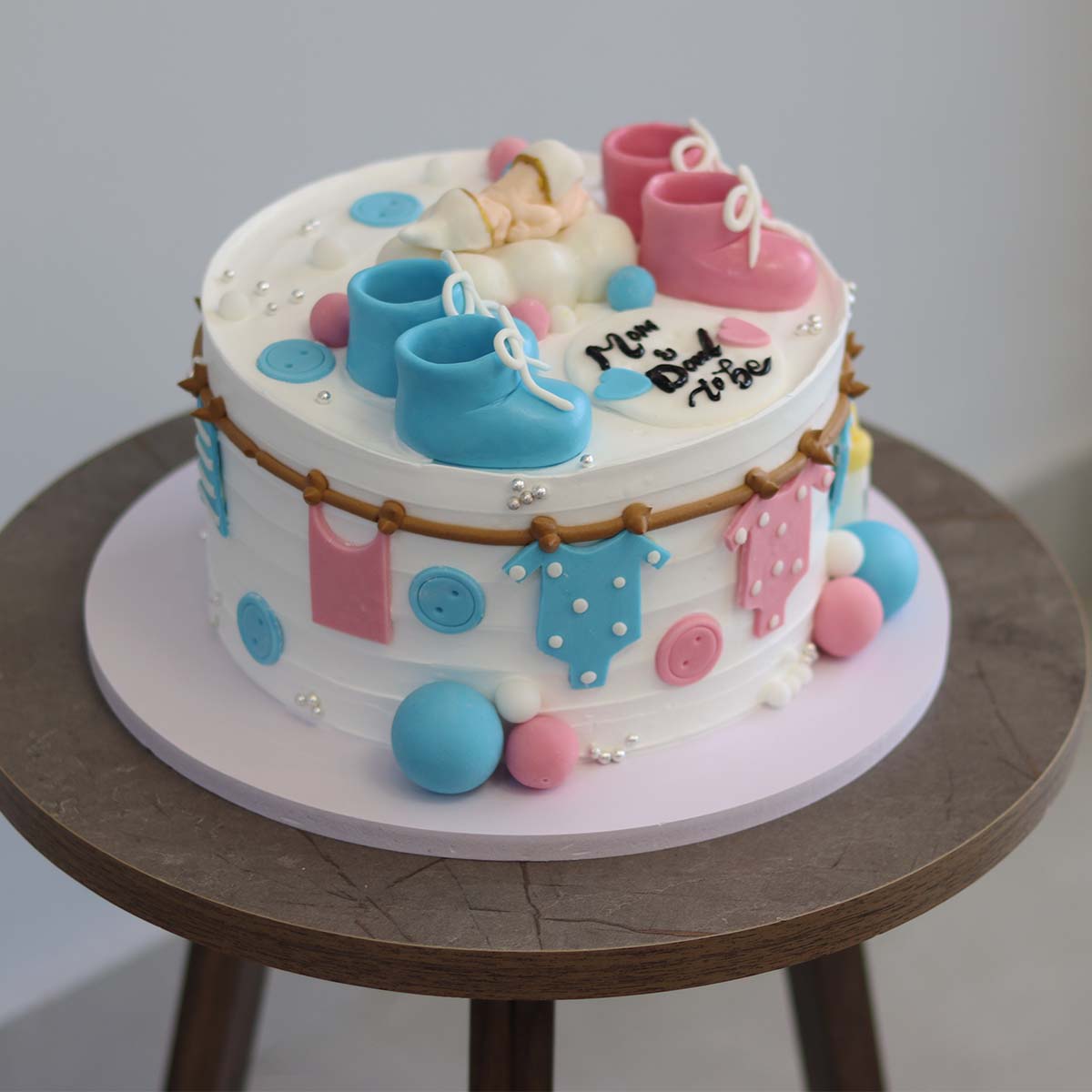 Gender Reveal Cake - Image 2