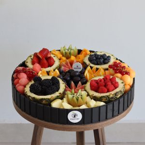 Berries in pineapple Cup Tray