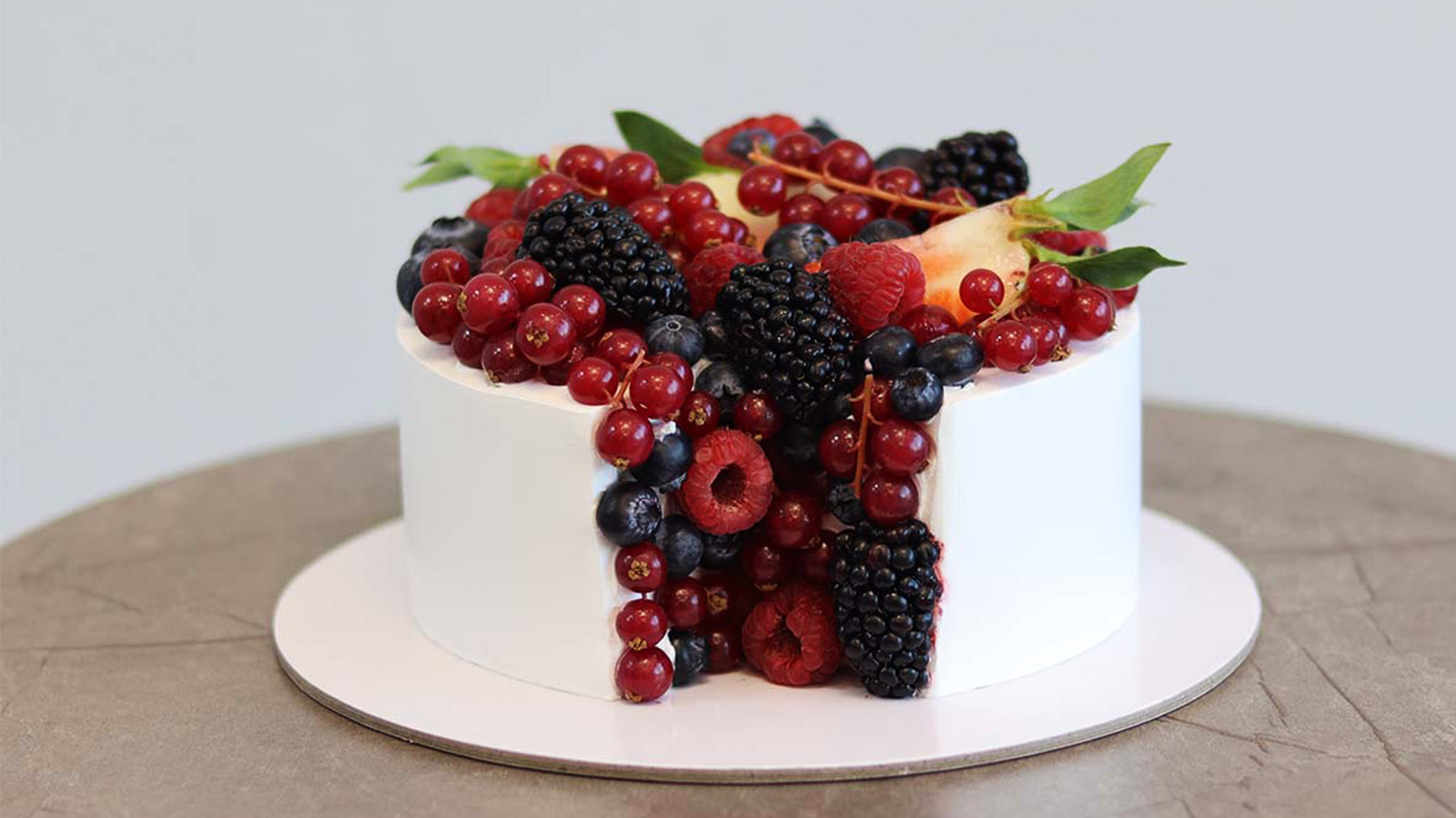 cake shop in Abu Dhabi