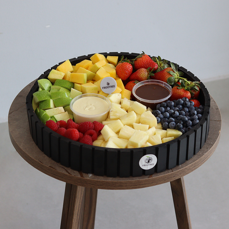 Chocolate With Cut Fruits - Image 3