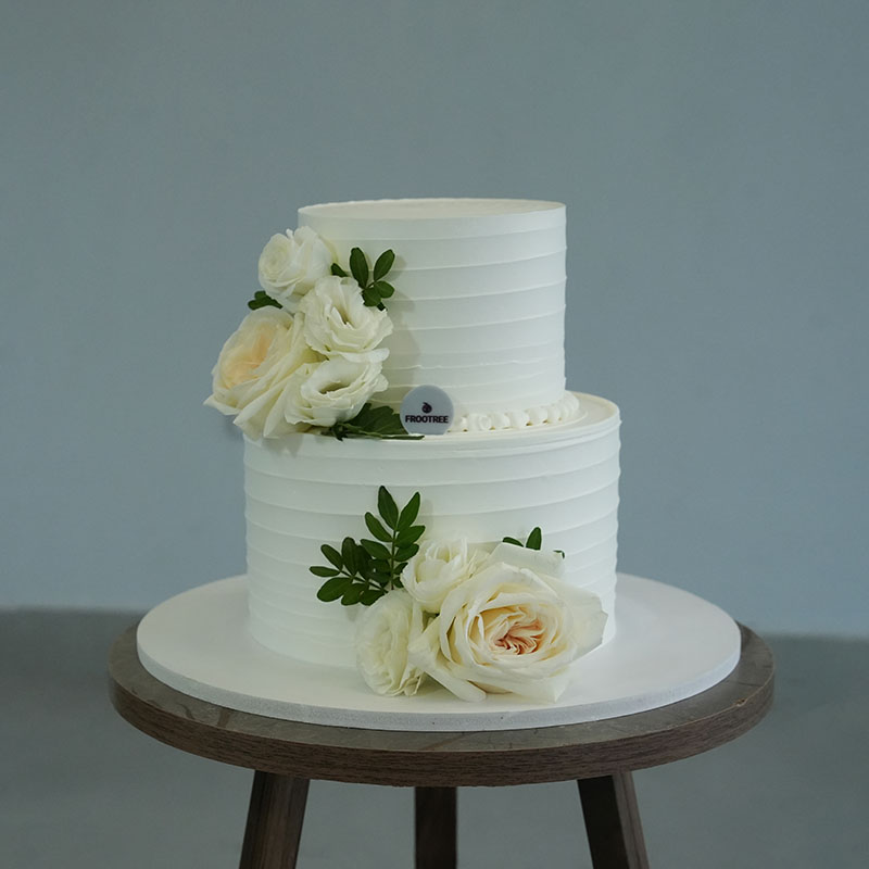 2 Tier Bridal Cake - Image 2