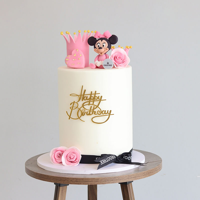 Minnie Mouse Fondant Cake - Image 3