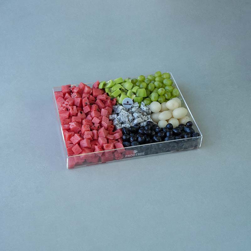 UAE Flag Cut Fruits Tray - Image 2
