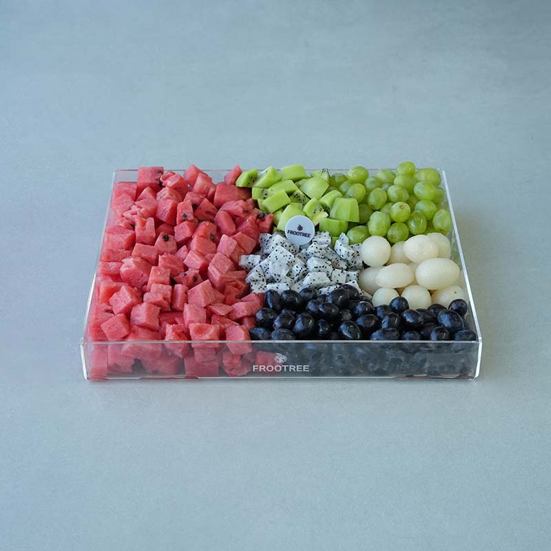 UAE Flag Cut Fruits Tray - Image 3