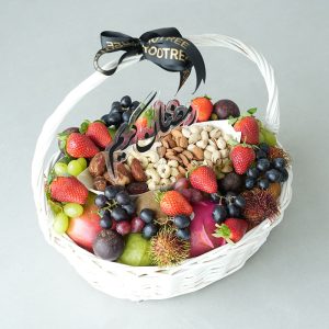 Fruits And Nuts Special Basket