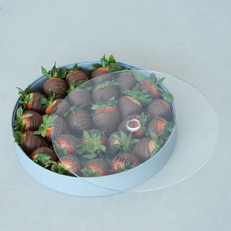 Strawberry dipped Chocolate Round Tray