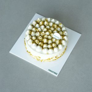 classic Pistachio Cake